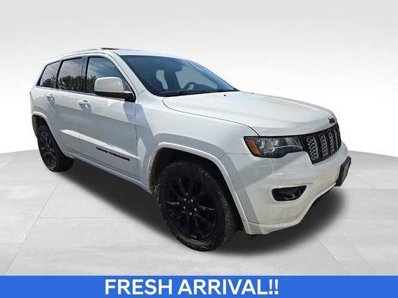 JEEP GRAND CHEROKEE 2018 1C4RJFAG7JC420521 image